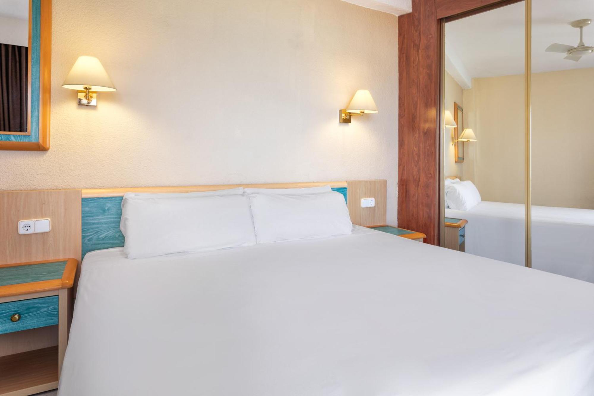 ซอล มิลาโนส ปิงกีโนส Hotel ซอนเบา ภายนอก รูปภาพ